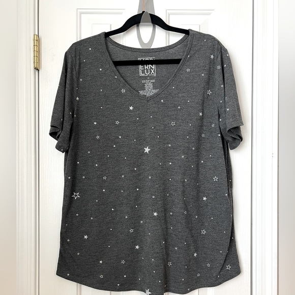 Modern LUX T-Shirt - Picture 4 of 4